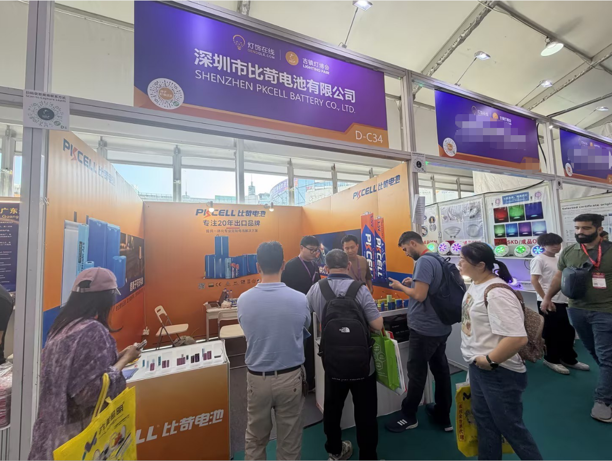 PKCELL比苛电池D-C34展位全景,展示产品陈列和现场来访交流 PKCELL比苛电池D-C34展位全景,展示产品陈列和现场来访交流